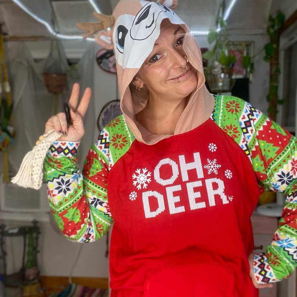 Justice for Adults Men or Woman Oh Deer Dee Horn Lightweight Size Large